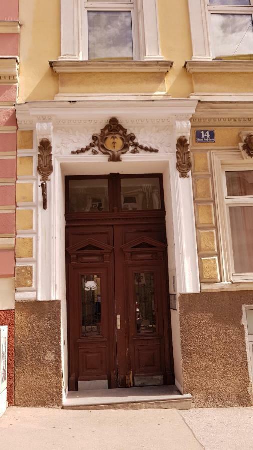 Appartement Smile Schoenbrunn Wenen
